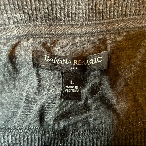 Banana Republic 1978 Long Sleeve Shirt with button collar - Picture 6 of 11